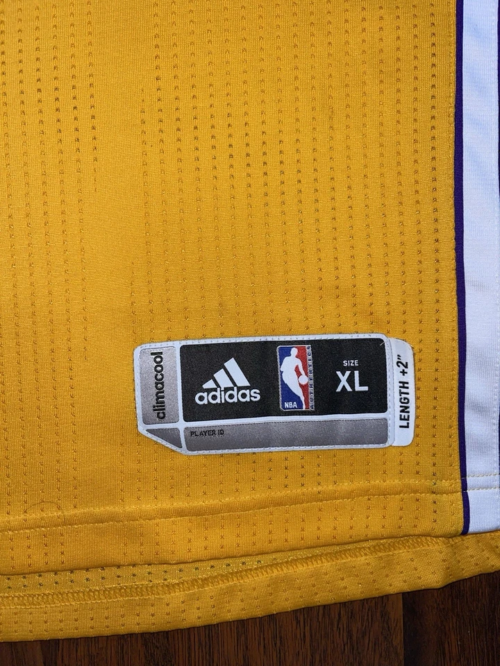 Camiseta deportiva de Carlos Boozer Lakers Rev 30 autografiada sin certificado de autenticidad 2014-2015 Foto 2 de 4