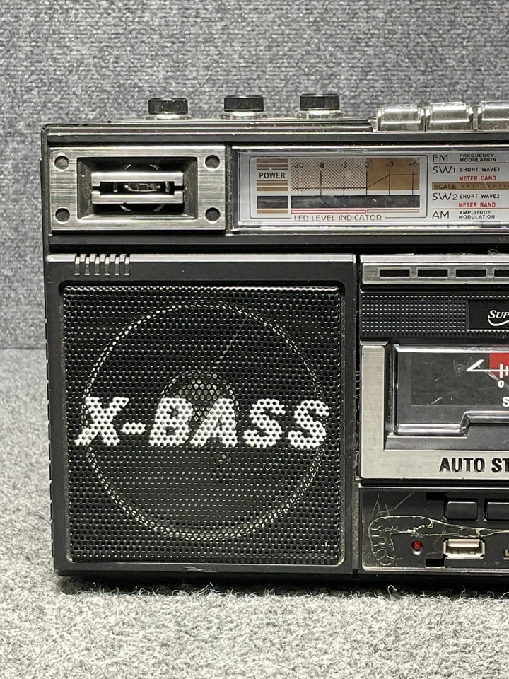 SuperSonic Boom Box 📻 SC-3200 AM/FM/SW Radio 🎶 Cassette to MP3 Converter - Image 3 of 4