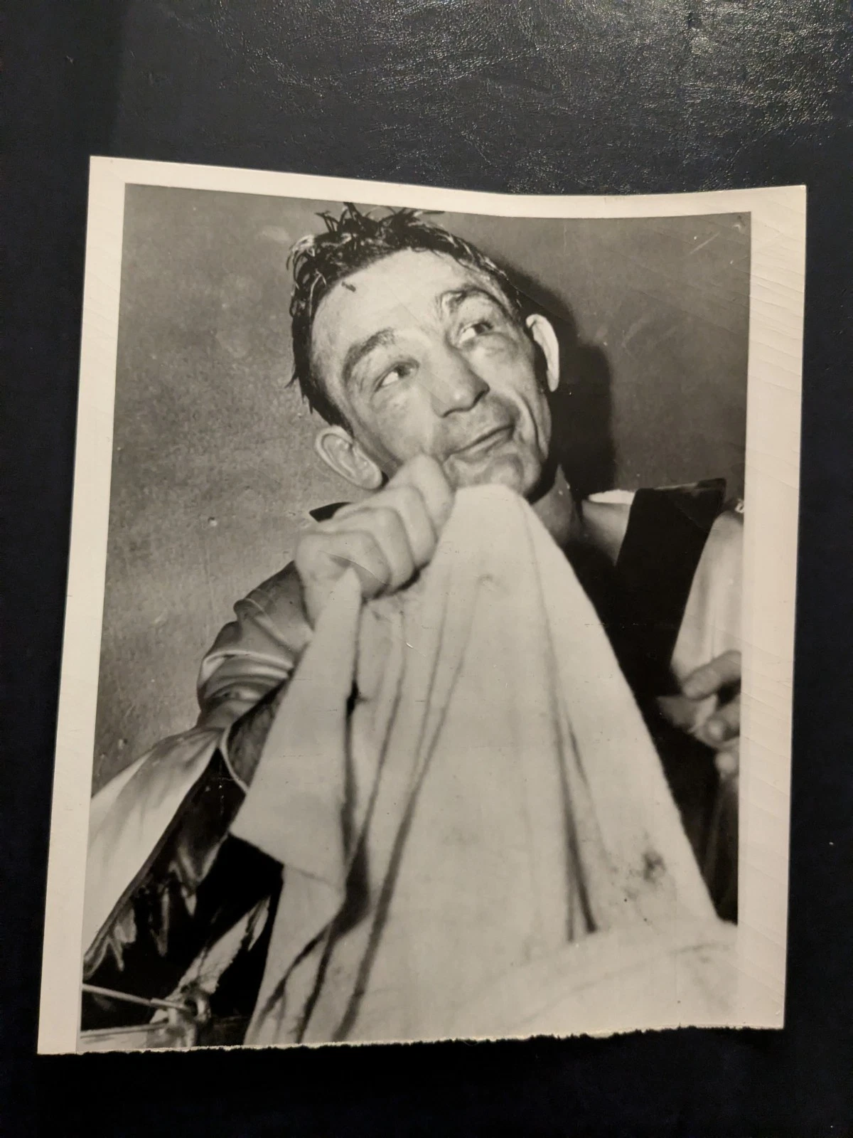 カルメン バジリオ ヴィンテージ 1956年 AP通信 ワイヤーフォト ボクシング 殿堂入り - 画像1/2