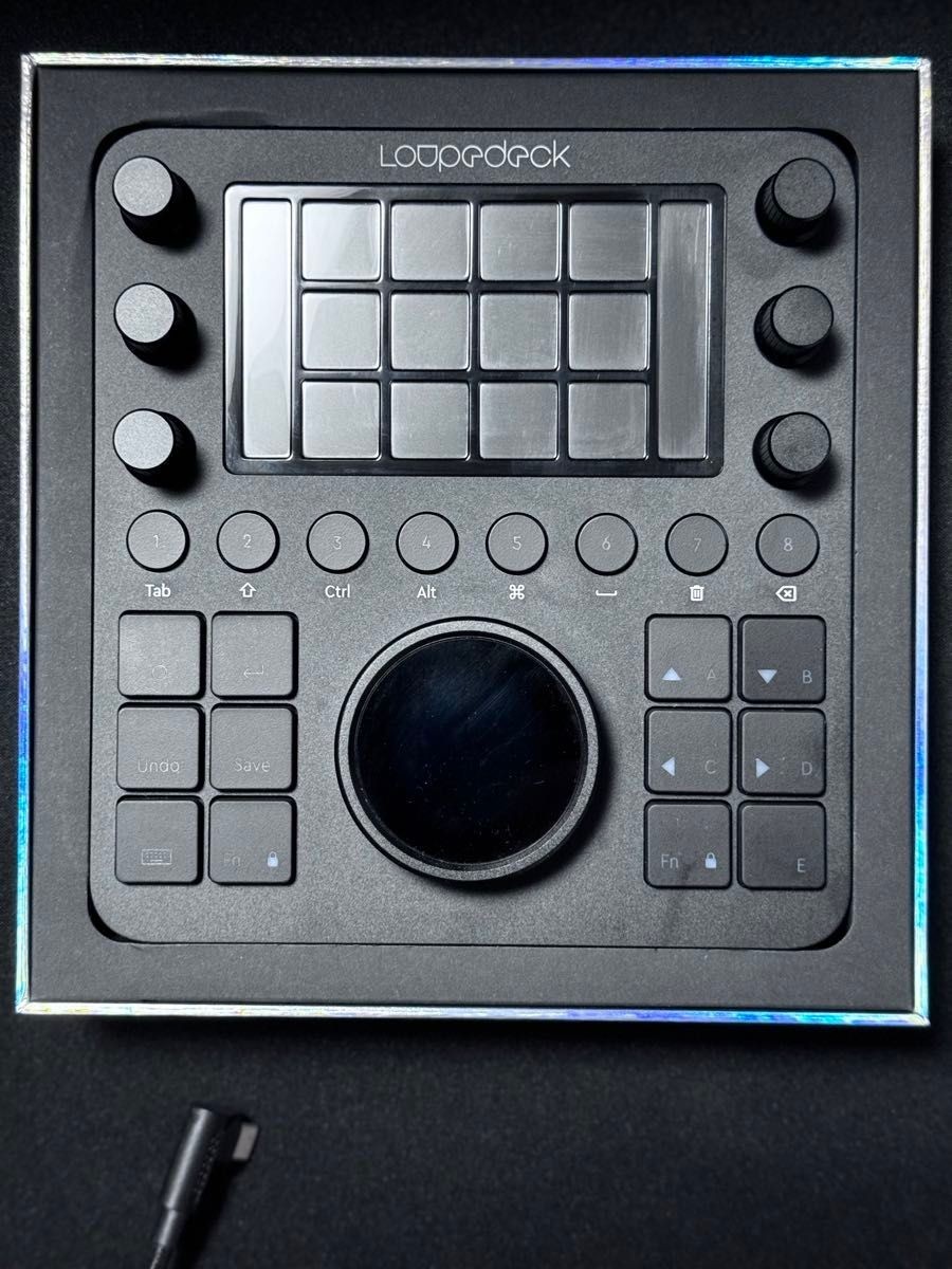 Loupedeck CT LDD-1903 LCD Editing Tool Keypad Video Photo Music
