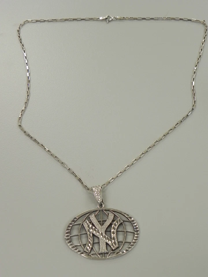 New York Yankees Globe Sterling Silver 925 BP Charm Pendant 18" Italy Chain - Image 4 of 4