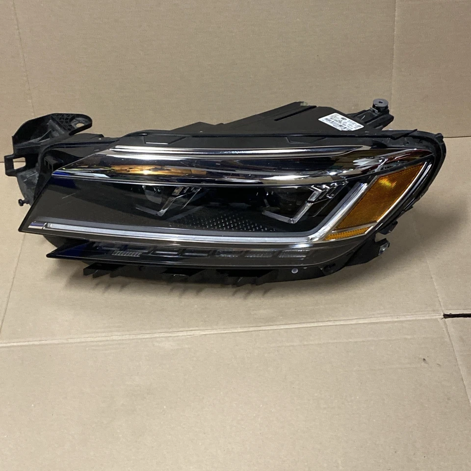 Подлинная левая светодиодная фара VW Passat 4Motion вариант Santana A33 561941035B - Изображение 3 из 4