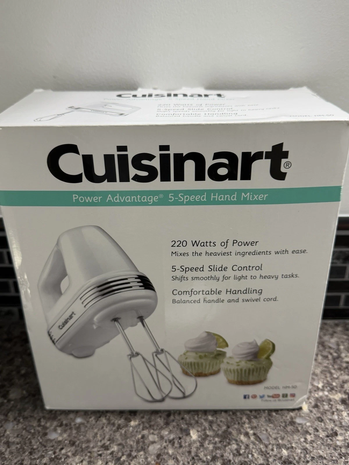 Cuisinart HM-50 Power Advantage 5 Speed Hand Mixer - White New
Opens in a new window or tab