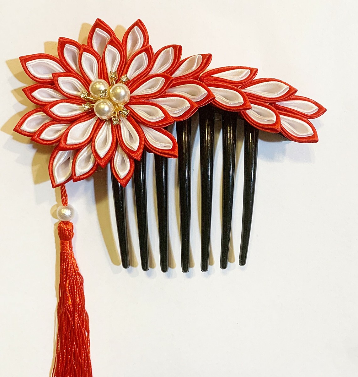 Japanese Kanzashi Flower Hair Comb made in Red and White Ribbons