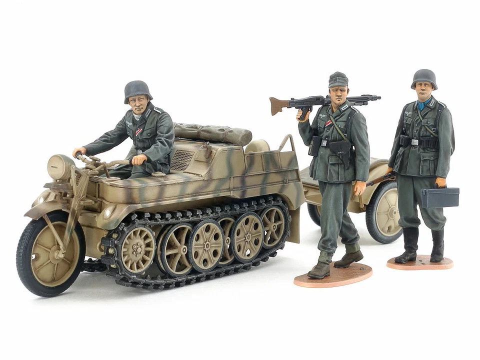 TAMIYA 1:35 MEZZO MILITARE GERMAN SD.KFZ.2 KETTENKRAFTRAD E 3 FIGURE ART 35377 - Immagine 2 di 2