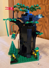 LEGO 6054  Forestmen's Hideout - Forest - complete 100% w/box & manual