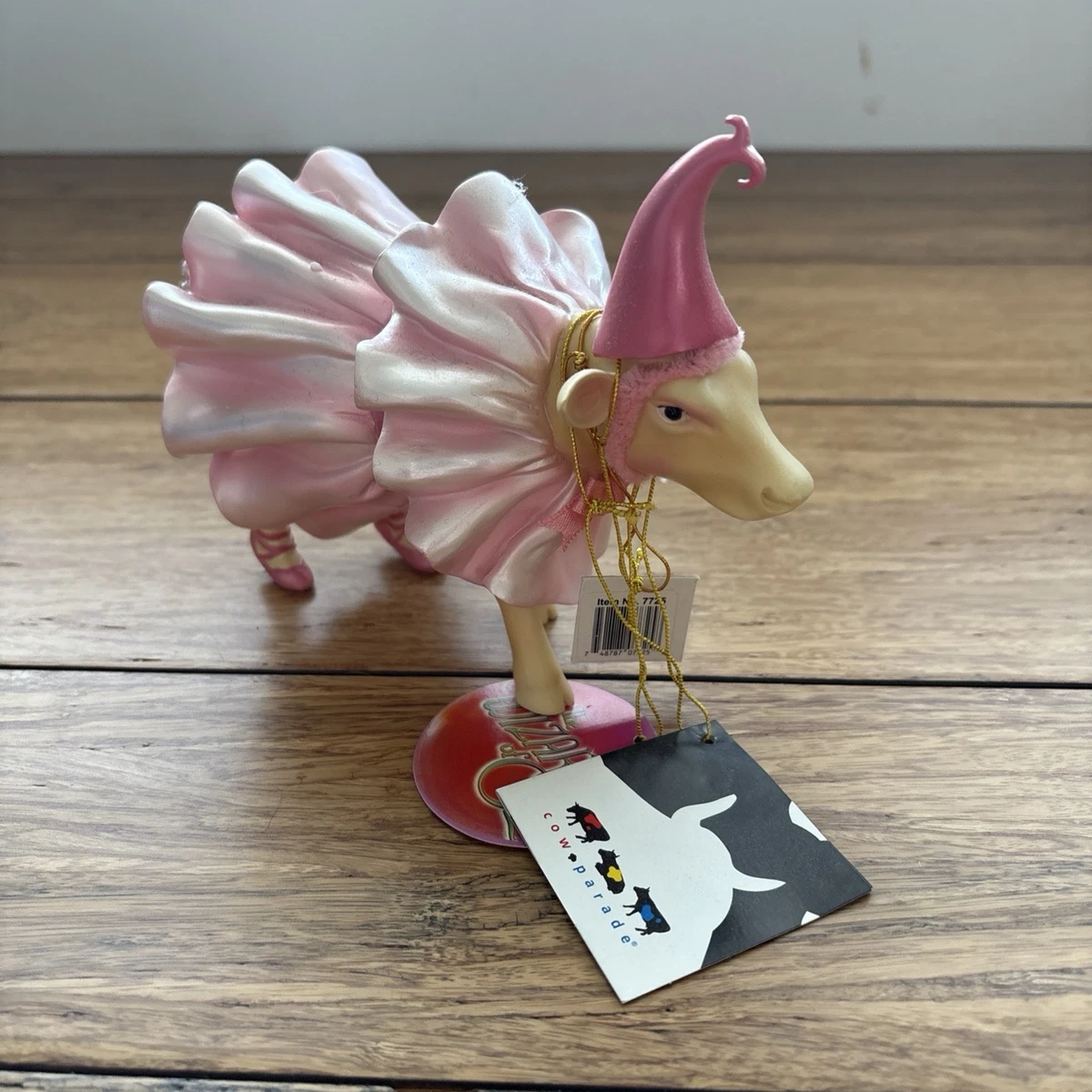CowParade Collectible Cow Figurines for sale | eBay