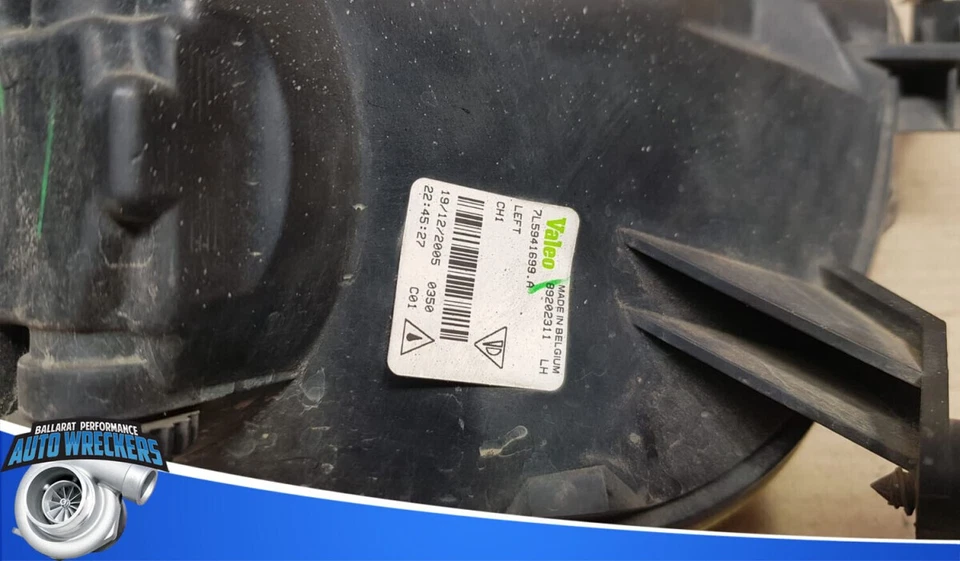 Porsche Cayenne 2006 LHF lower headlight foglight - image 4 of 4