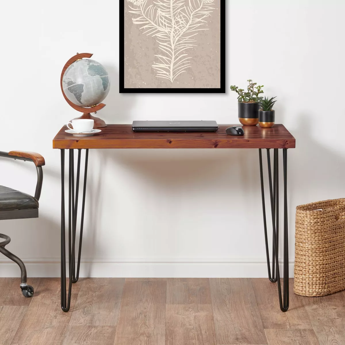 Computer table with iron legs outlet