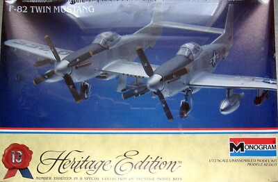 Monogram 6063 North American F-82 Twin Mustang Heritage Edition 1:72 Zustand 1a