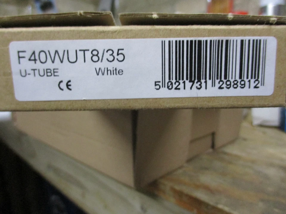 GE 40w T8/35 U -TUBE LAMP. COLOUR 535 WHITE . SIZE 525 mm. - Image 3 of 3