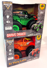 Monster Jam 124 Grave Digger El Toro Loco Lights Sound Mud Trucks Lot Of 2 New