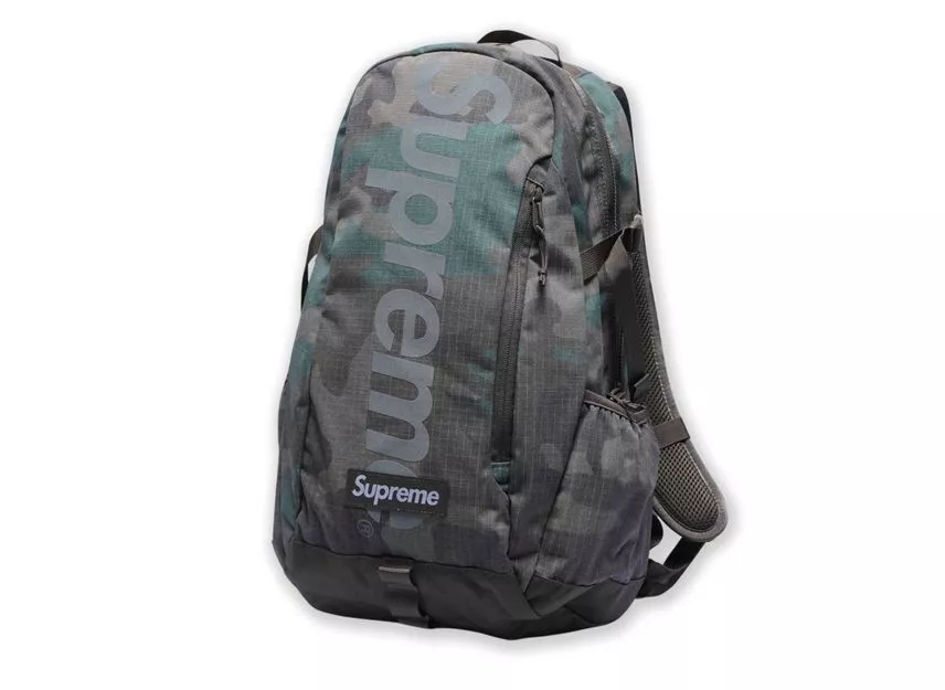 Sac à dos Supreme Woodland Camo (24SS)