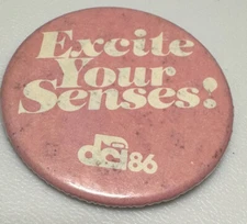 1986 DCI Drum Corps International Musicians Performers Music Pin Pinback Button