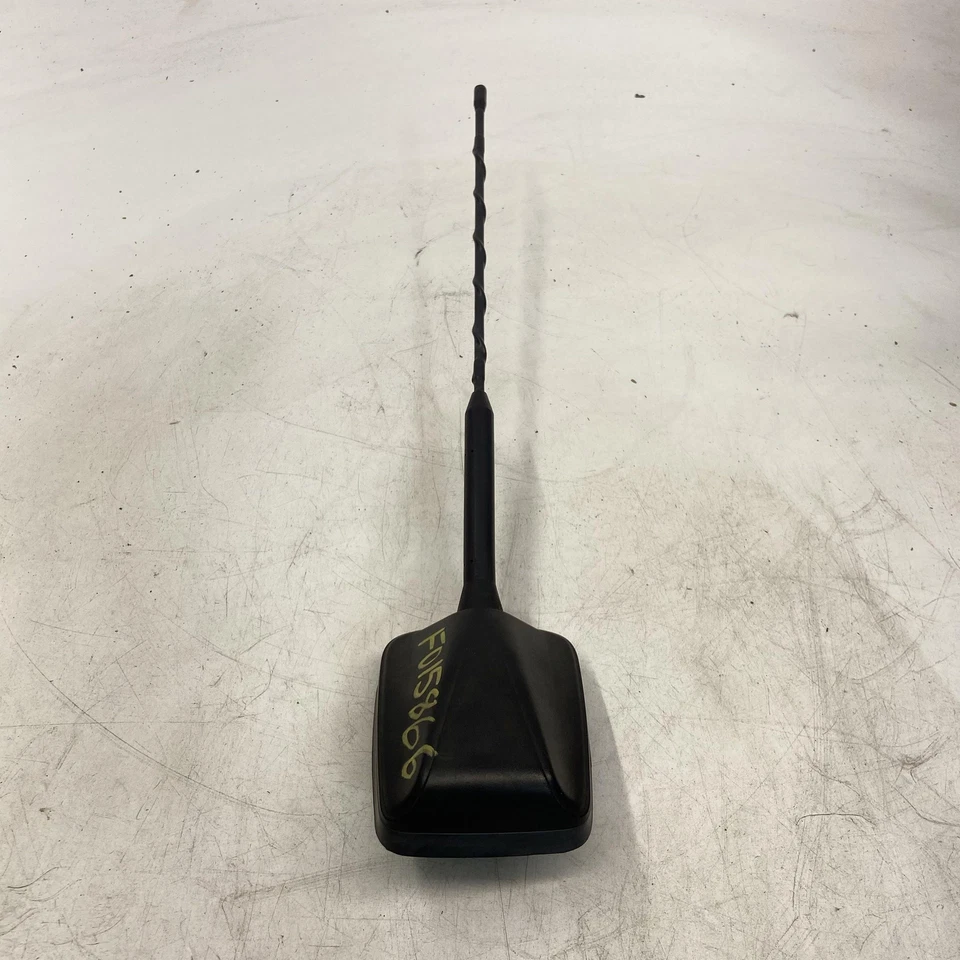 Antena de radio FORD EDGE 07 08 09 10 11 12 13 14 Foto 3 de 4