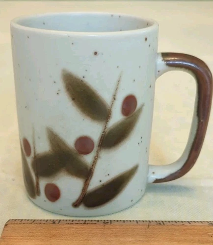 Vintage Otagiri 3.75" Stoneware Coffee Mug Japan Bittersweet Design w/Berries