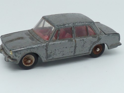 Dinky Toys Simca 1500 N°523 - Echelle 1/43 - Gris - Occasion