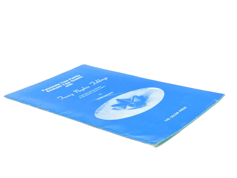 1977 Fancy Napkin Foldings by Kunda Yakoyamo The Golem Press - Image 3 of 4