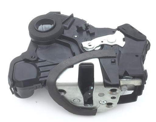 TOYOTA OEM Genuuine Lock Assy, Front Door W / Motor, LH 69040