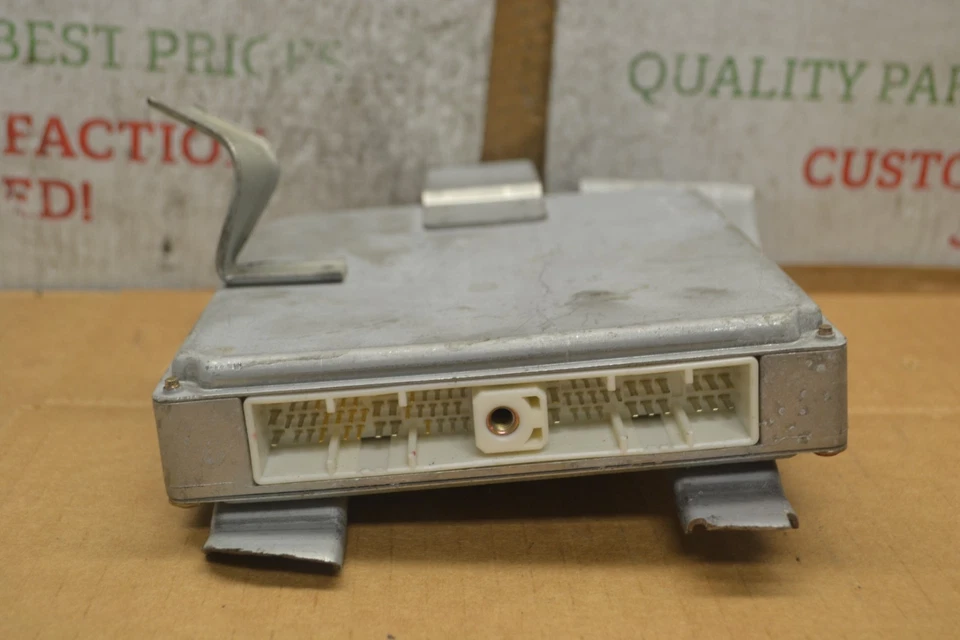 1997 Nissan Quest Villager Engine Control Unit ECU MECMC501A1 Module 843-5B1 - Image 4 of 4