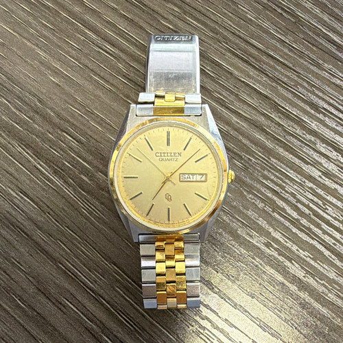 Citizen Quartz Vintage Two-Tone Gold Dial Day/Date 35mm SS Bracelet