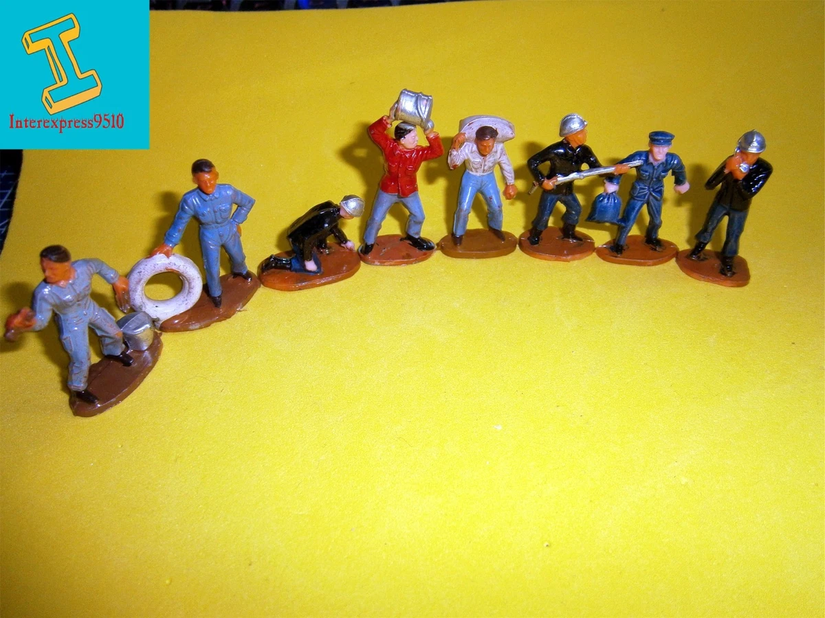 Anciennes Figurines Starlux – Pompiers Avec Casque Adrian, échelle 1/32 (lot De 12)