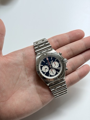 BREITLING CHRONOMAT BO1 42 NFL NEW ENGLAND PATRIOTS EDITION