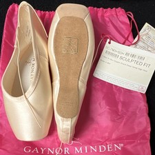Gaynor Minden Women  s Pink Satin Sculpted Fit Pointe Ballet Shoes SC-7M3 SDH
