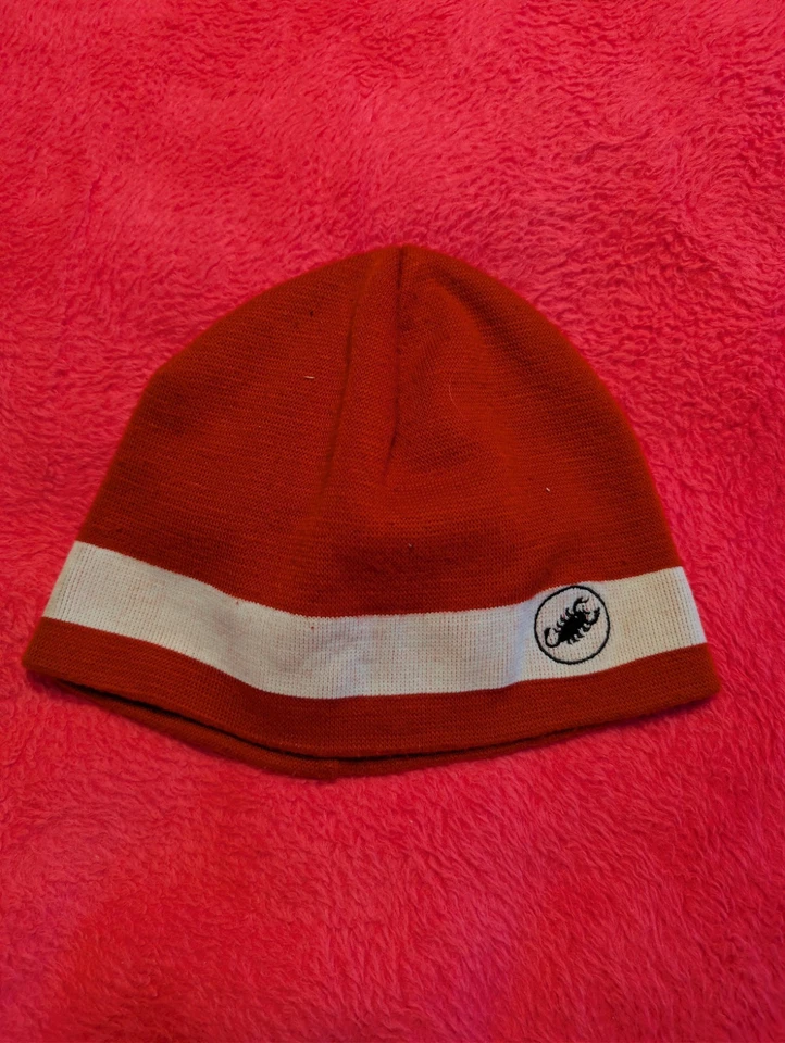 Gorro de ciclismo Castelli rojo blanco a rayas logotipo de escorpión tejido EE. UU. Foto 2 de 4