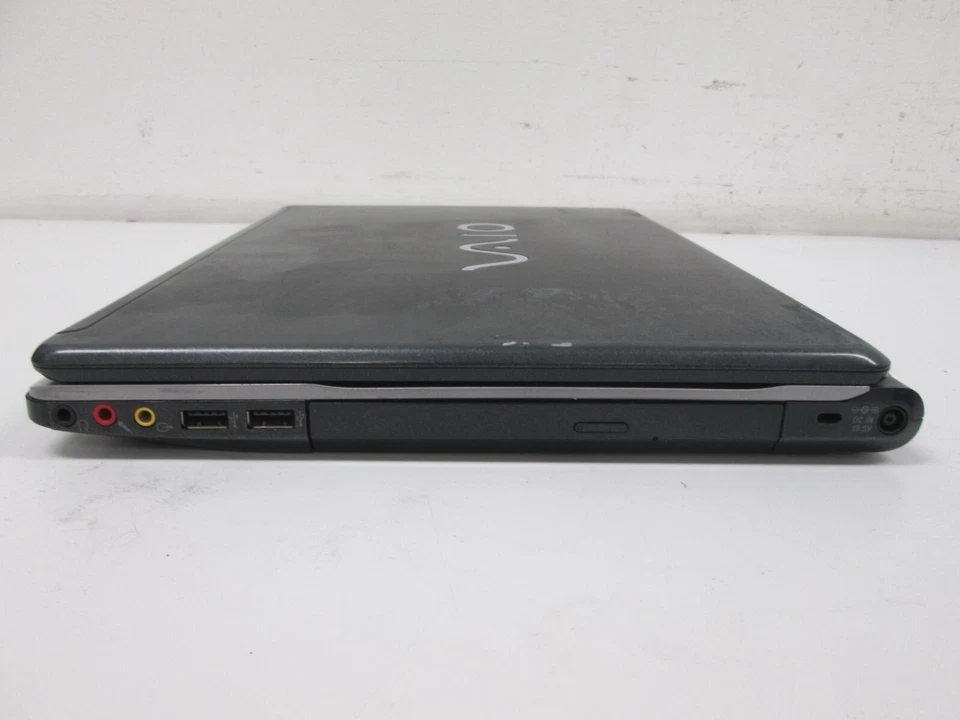 Sony Vaio PCG-7F1L laptop 512MB RAM NO HDD NO OS *PARTS ONLY* - Image 2 of 4