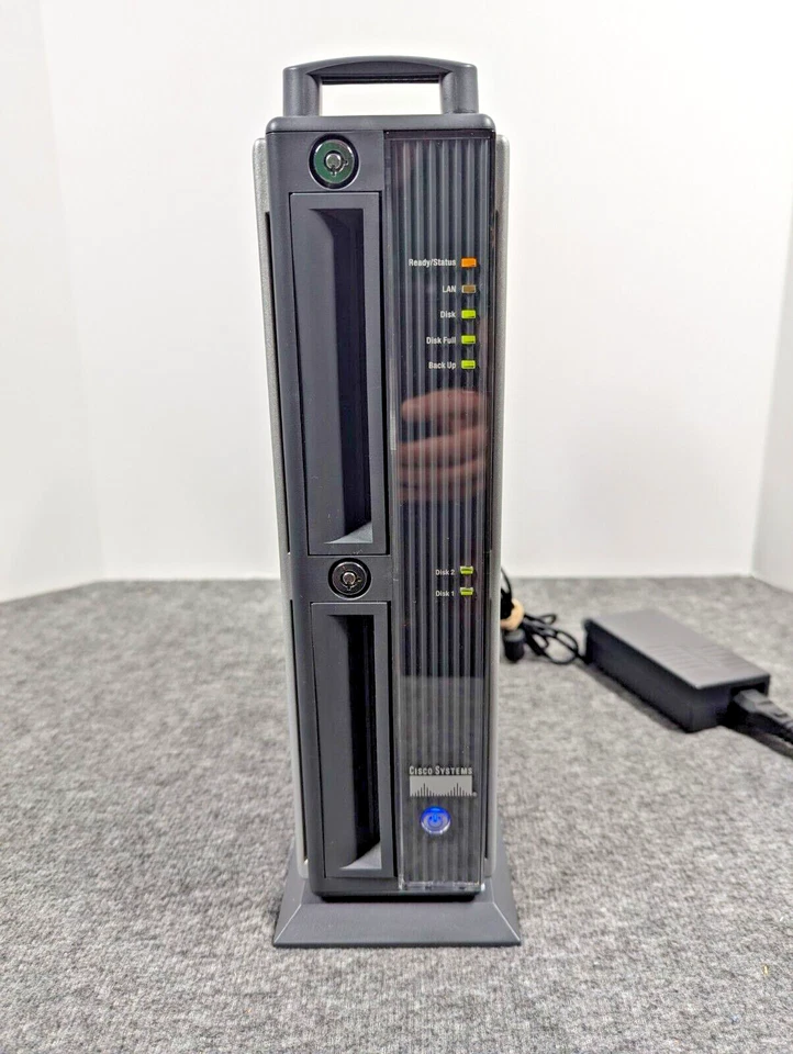 Linksys EFG250 Ver. 2 NAS with Power Adapter, Drive Key & 500GB of Hard Drives - Image 3 of 4