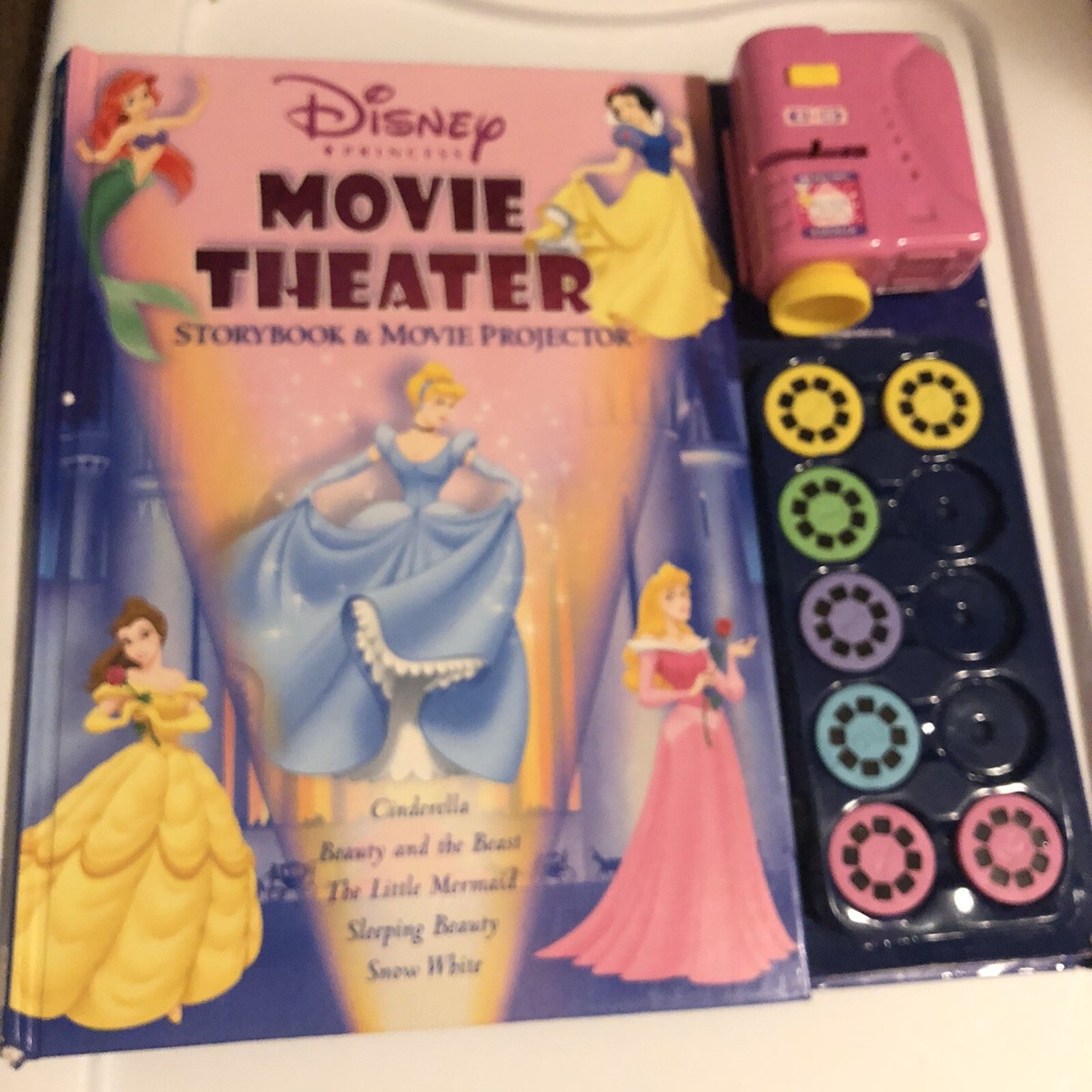 絵本・児童書 Movie Theater storybook&movie projector Disney Wish: Movie Theater Storybook & Movie Projector