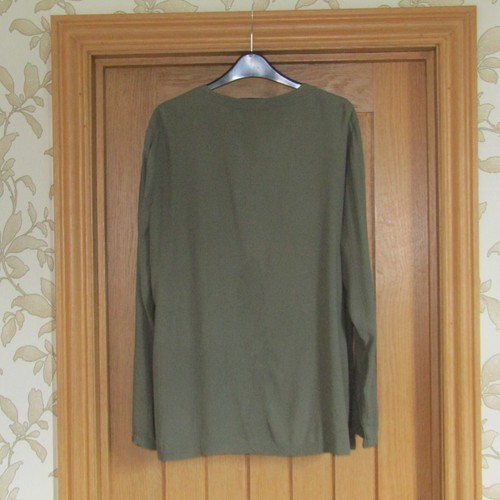 Jaeger sage green collarless textured tunic top blouse uk 14 mop buttons sleeves - Picture 2 of 7