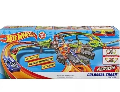 Hot Wheels Colossal Crash Track Set Figure 8 Track Set With 2x1:64 Scale Cars - Picture 2 of 8
