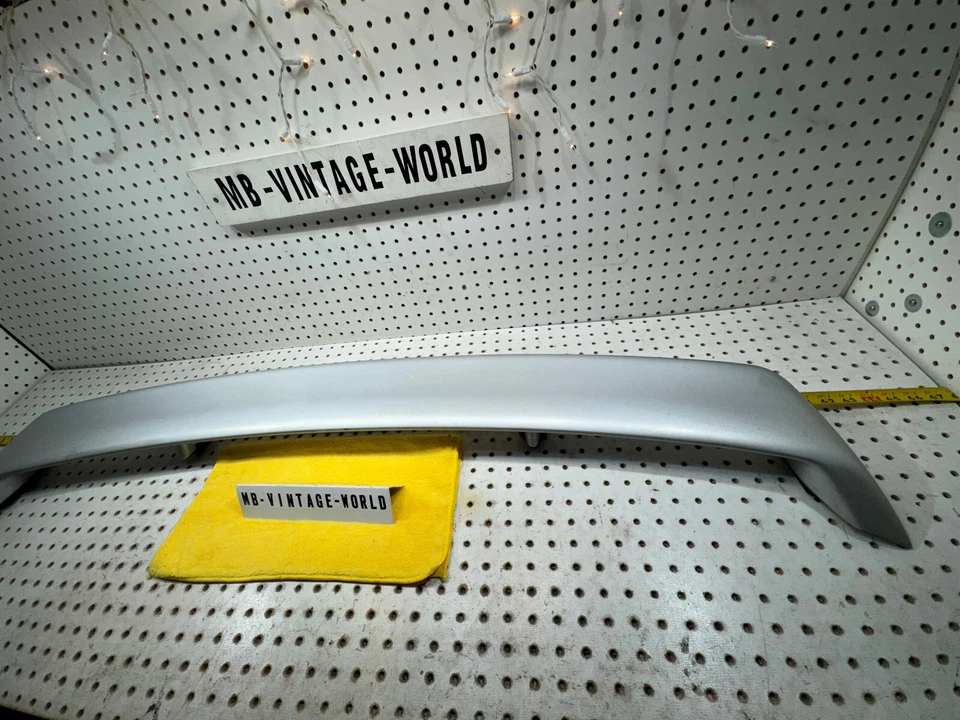 Genuine 90-91 Audi 90 Quattro 20V sedan 4 door Silver ALuminum OEM 1 Spoiler - Imagem 3 de 4