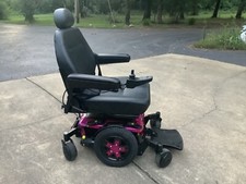 Standard Quantum Q6 Edge 3 : Power Wheelchair