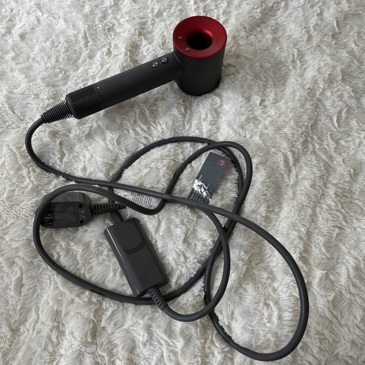 Dyson Supersonic HD-01 ヘアドライヤー グレー/レッド Dyson Supersonic HD-01 ヘアドライヤー グレー/レッド サポート