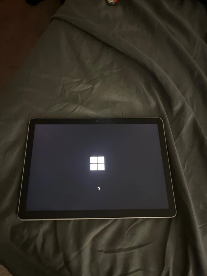 Microsoft Surface Go 3 10.5" Touch (64GB SSD, Intel Pentium Gold, 3.40 GHz, 4GB, - Image 3 of 3