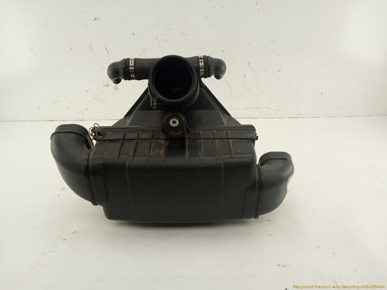 Maserati Quattroporte M139 Air Cleaner Housing Box 4.2L V8 8 Cyl Fits 2005-2007