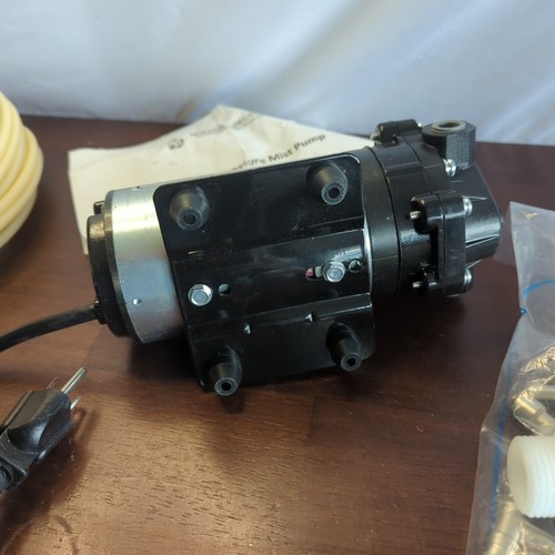 Mistcooling 250 Series Mid-Pressure Pump 115 VAC BPass 200 PSI Kit Patio Misting - Picture 11 of 11