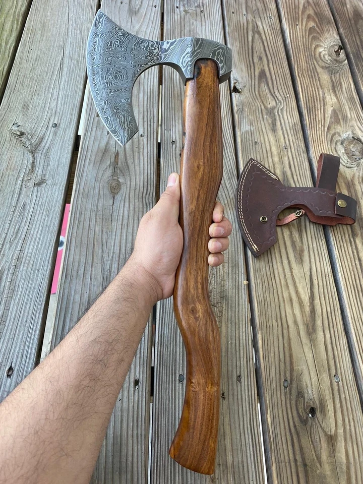 Hacha de camping de acero Damasco hecha a mano personalizada con mango de madera EDC Foto 3 de 4