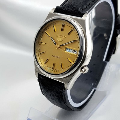 seiko 5 running fast