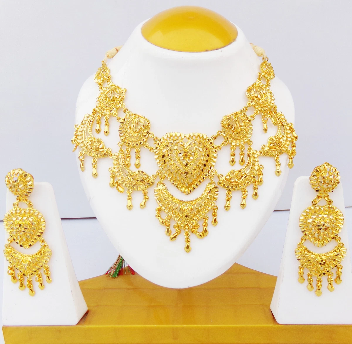 Traditional South Indian Temple Goddess Laxmi Semi Bridal (Dulhan) Necklace  Set – alltrend.in