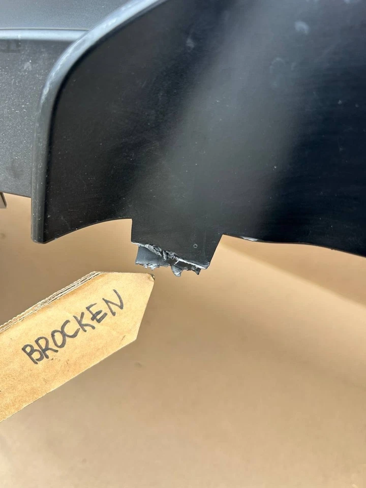 2024 Tesla Model 3 Rear Bumper Fascia Cover Assembly 1789901-00-A /broken - Image 2 of 4