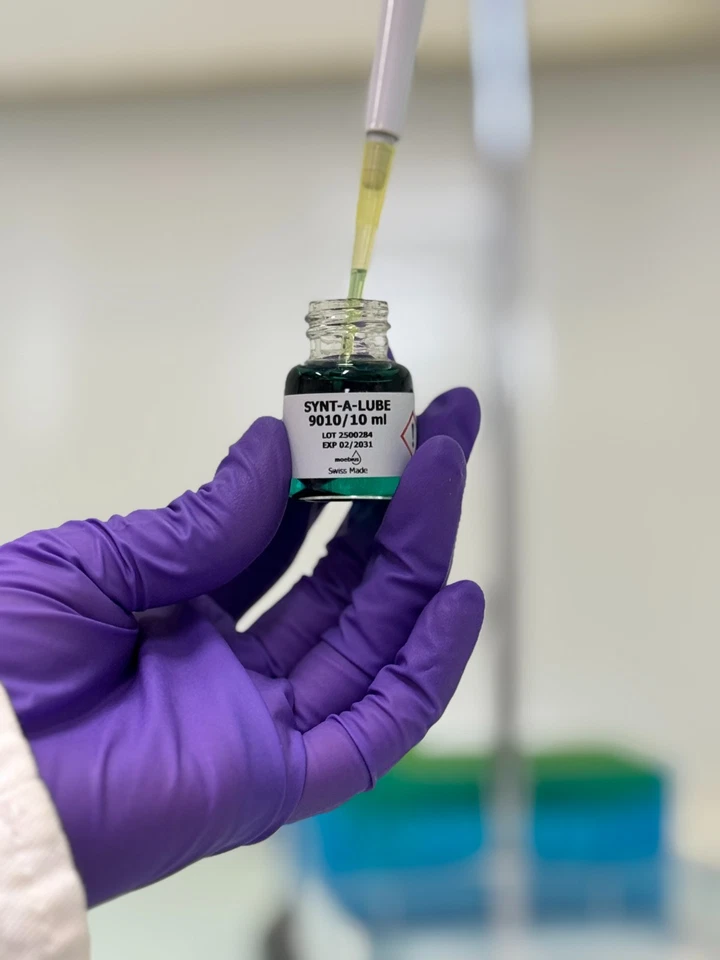 Complete “pro” Watchmaker Oil Kit, Moebius 9010+9104(HP1300)+8200+8217+9415+DX - Image 4 of 4