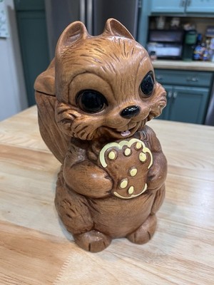 Twin Winton Squirrel Cookie Jar Ceramic Brown Animal 8