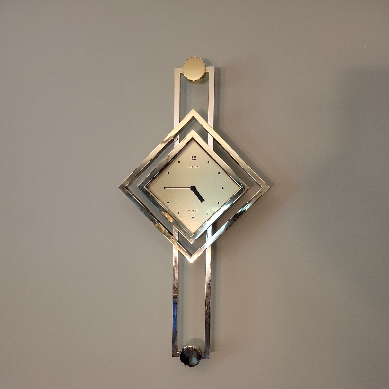 SEIKO Quartz Wall Clock -Japan 1980s Vintage