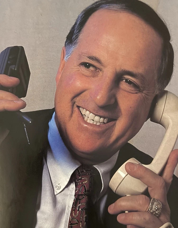 Toronto Blue Jays Official Scorebook- 1994-Roberto Alomar,Buck Martinez, Gillick - Image 3 of 4