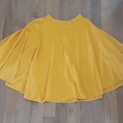 Moussy Midi Skirt in Yellow Size 2