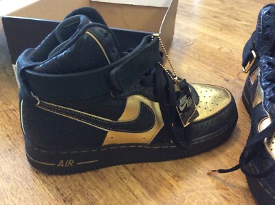 Nike Air Force 1 \